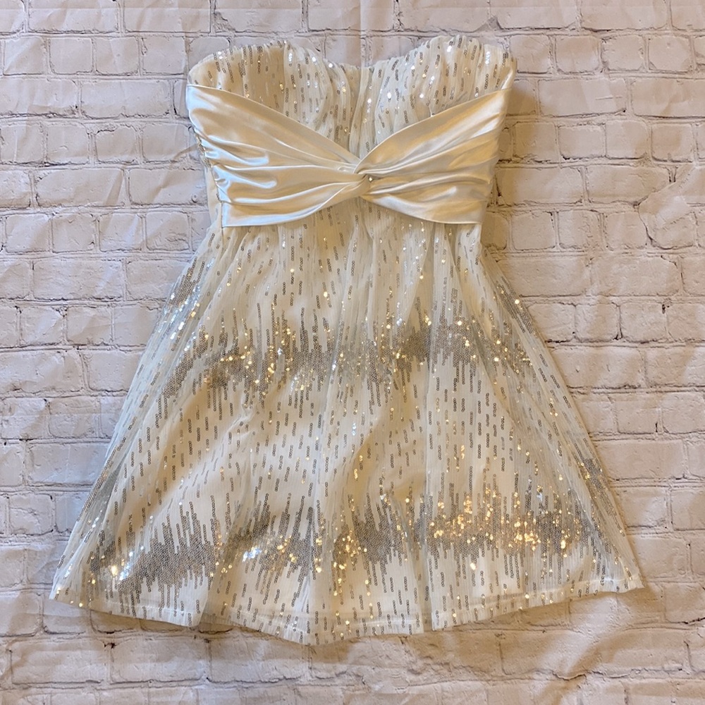 White silver sequence strapless dress size 7